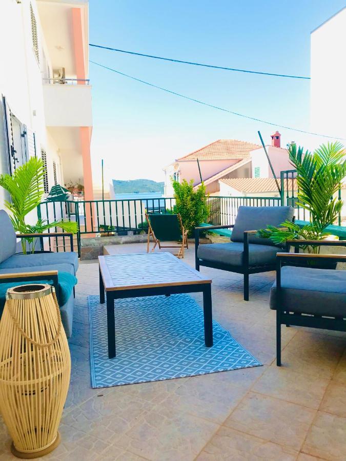Apartmani-Okrug Gornji-Ciovo Trogir Zewnętrze zdjęcie