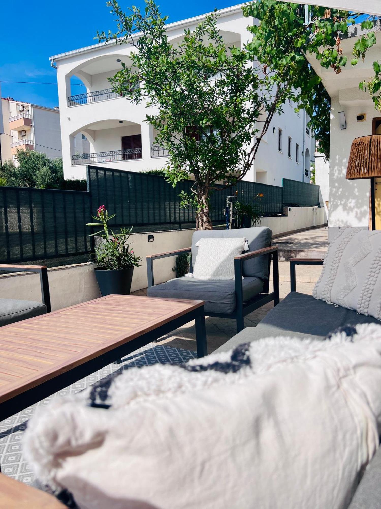 Apartmani-Okrug Gornji-Ciovo Trogir Zewnętrze zdjęcie